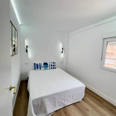 Langzeitmiete: Wohnung mit 3 Schlafzimmern in Alicante, Spanien