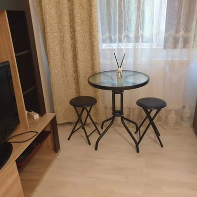 Long-term rental: 2-room apartment 45 m², Constanța, Romania