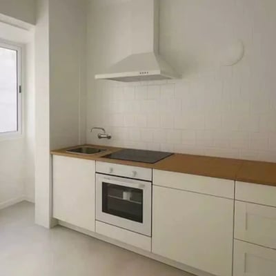 Long-term rental: 3-bedroom apartment 100 m² in Alicante, Spain