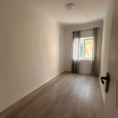 Langzeitmiete: 3-Schlafzimmer-Wohnung 100 m² in Alicante, Spanien