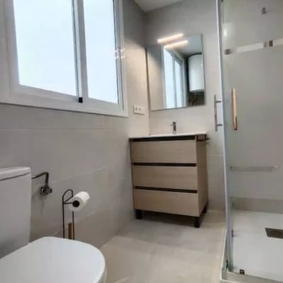 Долгосрочная аренда дома 60 м² с 2 спальнями в центре Торревьехи, Испания