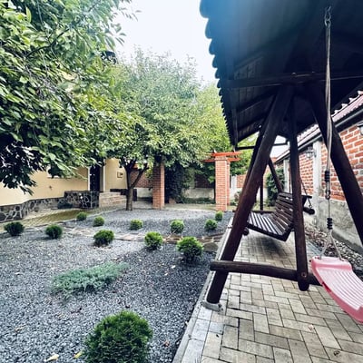 Location longue durée d’une maison de 160 m² avec 4 chambres dans le quartier Stupini, Brașov, Roumanie