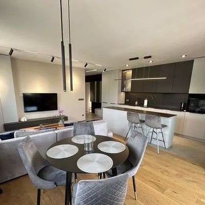 Langzeitmiete: 2-Zimmer-Wohnung 60 m², Krakau, Polen