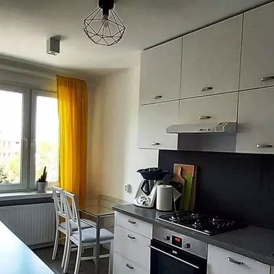 Langzeitmiete: 3-Zimmer-Wohnung 68 m² im Stadtteil Fabryczna, Breslau, Polen