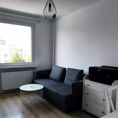 Langzeitmiete: 3-Zimmer-Wohnung 68 m² im Stadtteil Fabryczna, Breslau, Polen