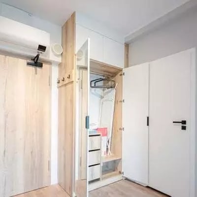 Location longue durée d’un appartement 2 pièces de 38 m² dans le quartier Partynice, Wrocław, Pologne