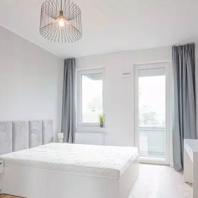 Langzeitmiete: 2-Zimmer-Wohnung 38 m² im Stadtteil Partynice, Breslau, Polen