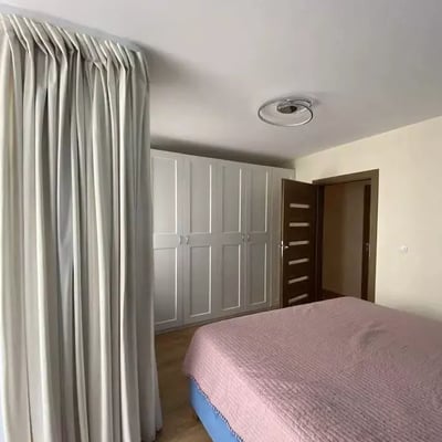 Langzeitmiete: 3-Zimmer-Wohnung 68 m² im Stadtteil Podgórze, Krakau, Polen