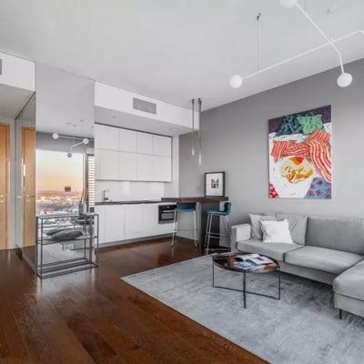 Langzeitmiete: 2-Zimmer-Wohnung 54 m² im Zentrum von Warschau, Polen