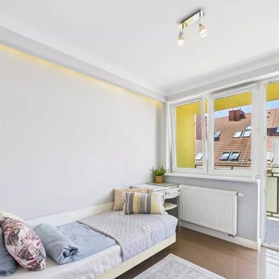 Langzeitmiete: 4-Zimmer-Wohnung, 60 m², im Stadtteil Zakrzów, Breslau, Polen