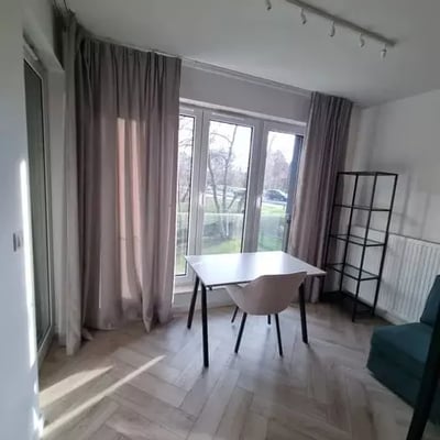 Langzeitmiete: 3-Zimmer-Wohnung, 61 m², Grzegórzki, Krakau, Polen