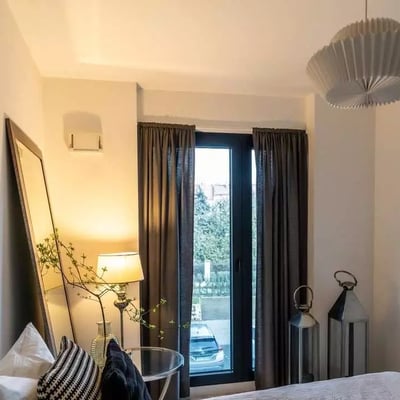 Alquiler a largo plazo de un piso de 2 habitaciones, 56 m², en Cracovia, Polonia