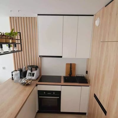 Langzeitmiete: 3-Zimmer-Wohnung, 72 m², im Stadtteil Zabłocie, Krakau, Polen