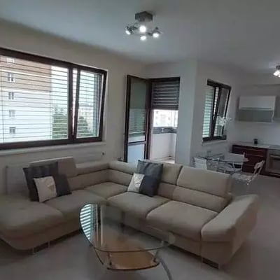 Alquiler a largo plazo de un piso de 1 habitación 50 m², Bratislava-Ružinov, Distrito Bratislava II, Eslovaquia