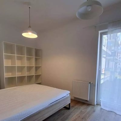 Location longue durée d’un appartement de 2 pièces 43 m², Cracovie, Pologne