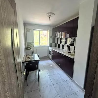 Long-term rental of a 2-room apartment, 54 m², in Casa de Cultura district, Constanța, Romania