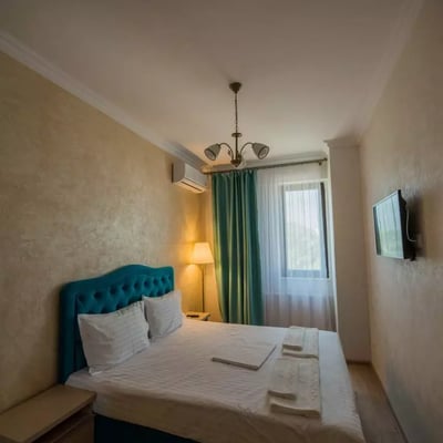 Long-term rental of a 3-room apartment, 70 m², in Mamaia district, Constanța, Romania