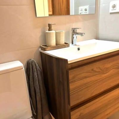 Alquiler a largo plazo de un piso de 2 dormitorios, 85 m², en Alicante, España