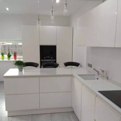 Langfristige Vermietung eines 6-Zimmer-Hauses, 270 m², Krakau, Polen