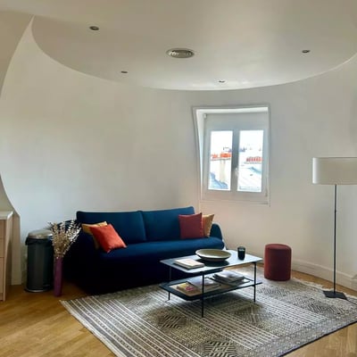 Long-term rental of a 2-room apartment, 16th arrondissement, Paris, France