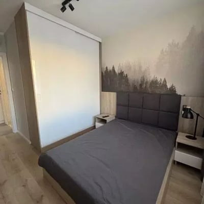 Alquiler a largo plazo de un piso de 3 habitaciones, 55 m², en el distrito de Prądnik Biały, Cracovia, Polonia