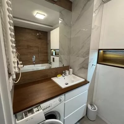 Alquiler a largo plazo de un piso de 3 habitaciones, 55 m², en el distrito de Prądnik Biały, Cracovia, Polonia