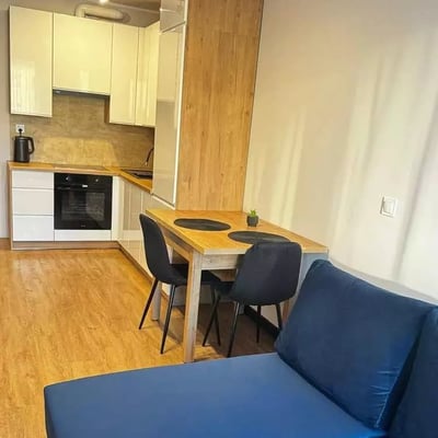 Langfristige Vermietung einer 1-Zimmer-Wohnung, 30 m², im Stadtteil Ołbin, Breslau, Polen