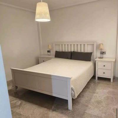 Long-term rental of a 3-bedroom apartment, 120 m², in Alicante, Spain