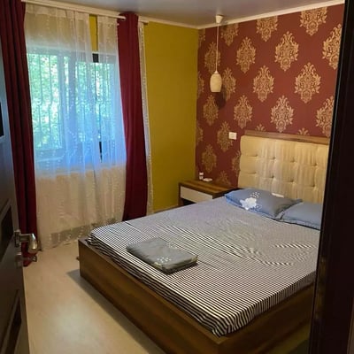 Long-term rental of a 3-room apartment 69 m², in Inel 2 district, Constanța, Romania