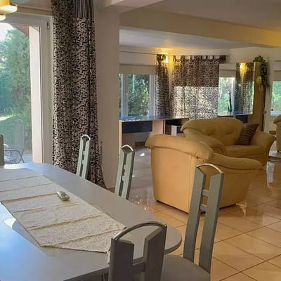 Долгосрочная аренда 3-комнатной квартиры, 125 м², в районе Tomis Plus, Констанца, Румыния