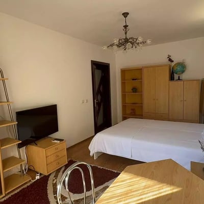 Долгосрочная аренда 3-комнатной квартиры, 125 м², в районе Tomis Plus, Констанца, Румыния