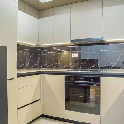 Alquiler a largo plazo de un piso de 2 habitaciones, 50 m², en el complejo Green Residence, Belgrado, Serbia