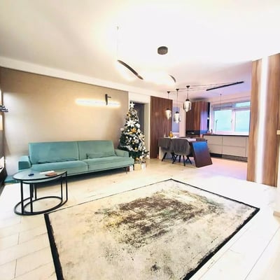 Langfristige Vermietung einer 3-Zimmer-Wohnung, 80 m², Bd Gării, Brașov, Rumänien