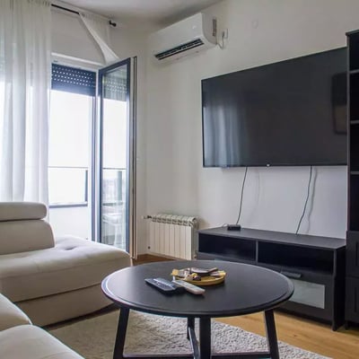 Долгосрочная аренда 2-комнатной квартиры, 50 м², Звездар, Белград, Сербия