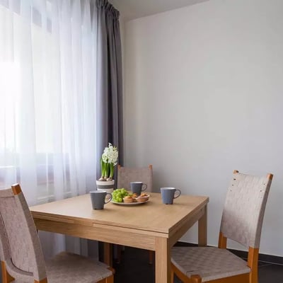 Langzeitmiete einer 2-Zimmer-Wohnung, 60 m², im Stadtteil Krowodrza, Krakau, Polen