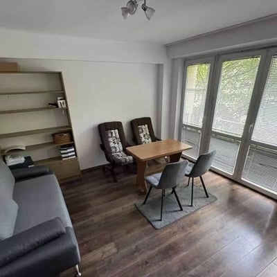 Langzeitmiete einer 2-Zimmer-Wohnung, 37 m², im Stadtteil Olsza, Krakau, Polen