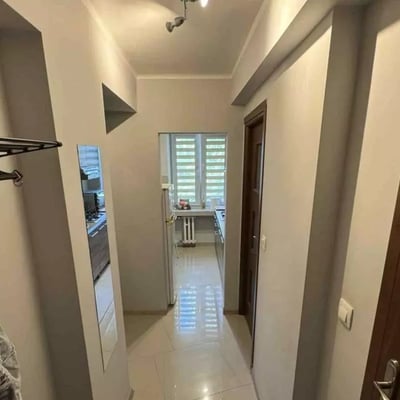 Langzeitmiete einer 2-Zimmer-Wohnung, 37 m², im Stadtteil Olsza, Krakau, Polen