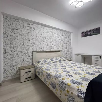 Location longue durée d’un appartement de 2 pièces, 60 m², Constanța, Roumanie