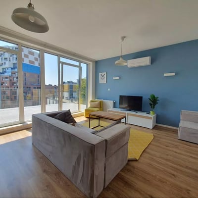 Langzeitmiete einer 4-Zimmer-Wohnung, 96 m², in Stare Miasto, Krakau, Polen