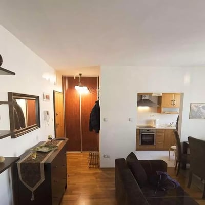 Langzeitmiete einer 3-Zimmer-Wohnung, 64 m², in Bronowice, Krakau, Polen