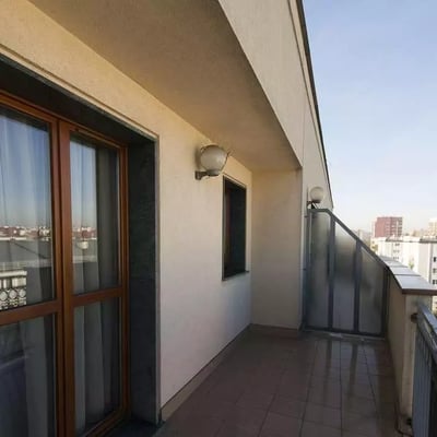 Долгосрочная аренда 3-комнатной квартиры 64 м² в районе Bronowice, Краков, Польша