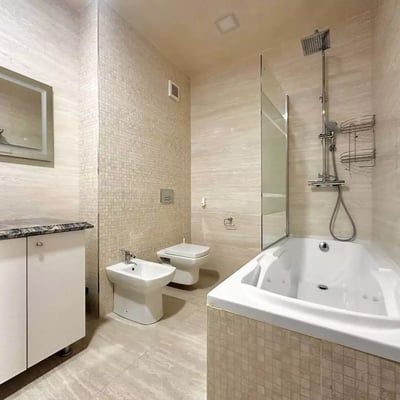 Long-term rental of a 4-room apartment, 100 m², in Coresi, Brașov, Romania