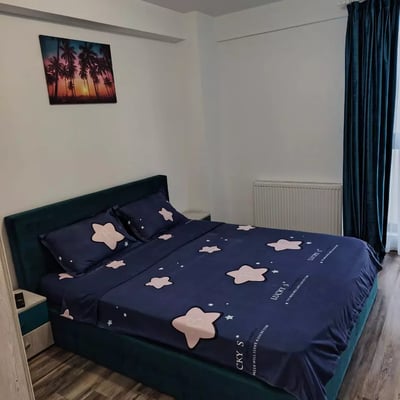 Location longue durée d’un appartement de 2 pièces, 50 m², à Tomis Plus, Constanța, Roumanie