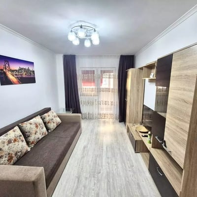 Location longue durée d’un appartement de 3 pièces, 67 m², Bucarest, Roumanie