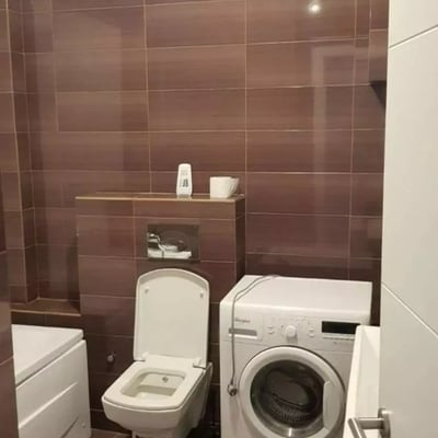 Location longue durée d’un appartement d’une pièce, 45 m², à Faleza Nord, Constanța, Roumanie
