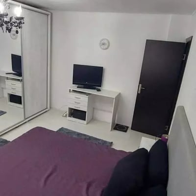 Location longue durée d’un appartement de 2 pièces, 53 m², Constanța, Roumanie