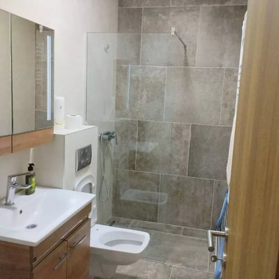 Долгосрочная аренда квартиры-студии, 33 м², недалеко от центра, Белград, Сербия