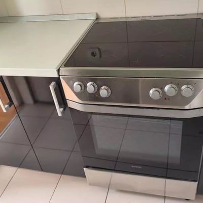 Location longue durée d’un appartement de 2 pièces, 52 m², à Belvile, Novi Beograd, Serbie