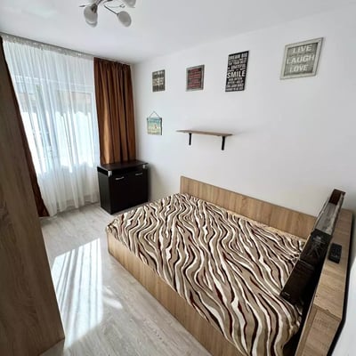 Alquiler a largo plazo de un piso de 3 habitaciones, 67 m², Bucarest, Rumanía