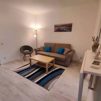 Location longue durée d’un appartement d’une pièce, à Chiajna, 6e secteur, Bucarest, Roumanie